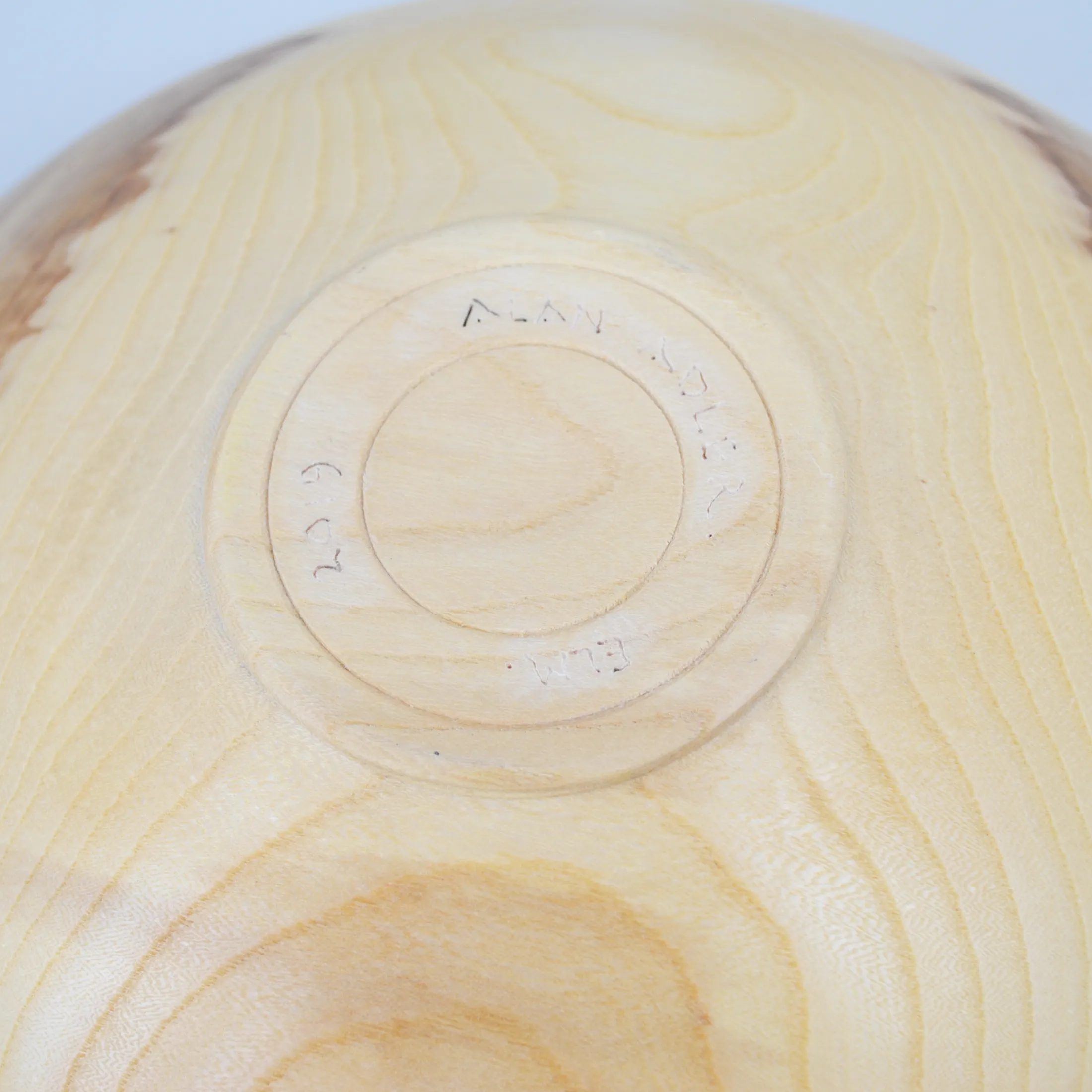 Medium Elm Bowl