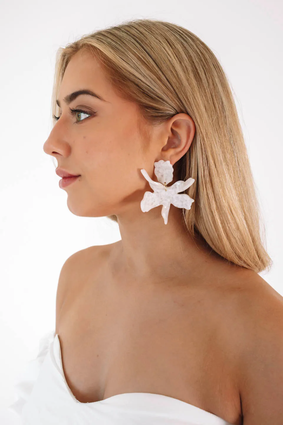 Mermaid Cove Earrings - White