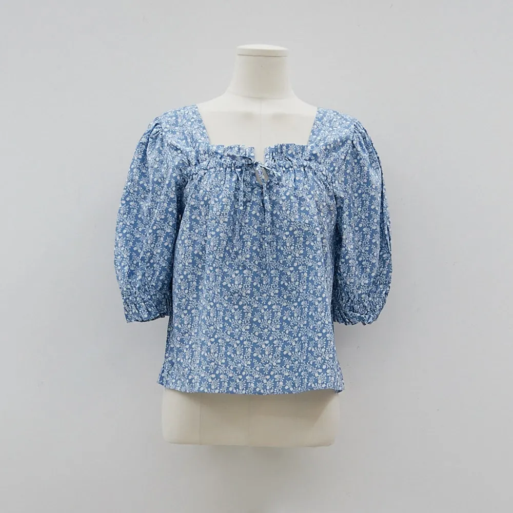 Plus Square Neck Flower Blouse IY24