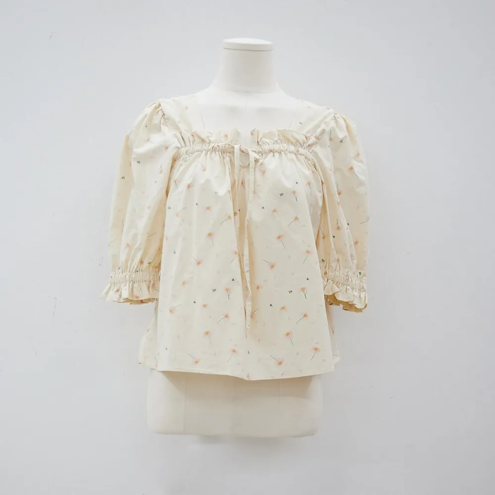 Plus Square Neck Flower Blouse IY24